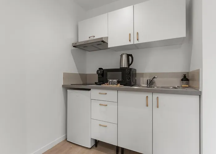 Pomme Rouge Apartment *